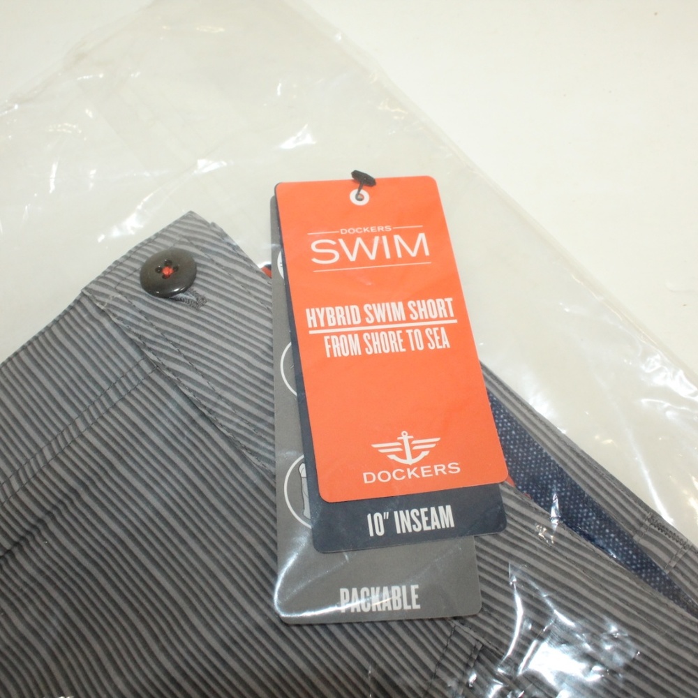 NWT Dockers Men's Swim Shorts 30 - Picture 3 of 8